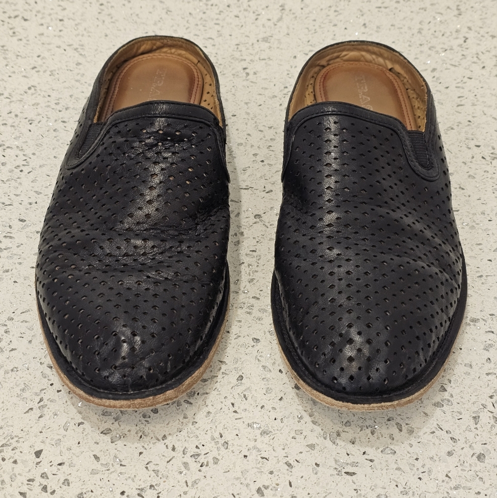 Trask Ashley Perforated Black Leather Mule Sz 9.5
